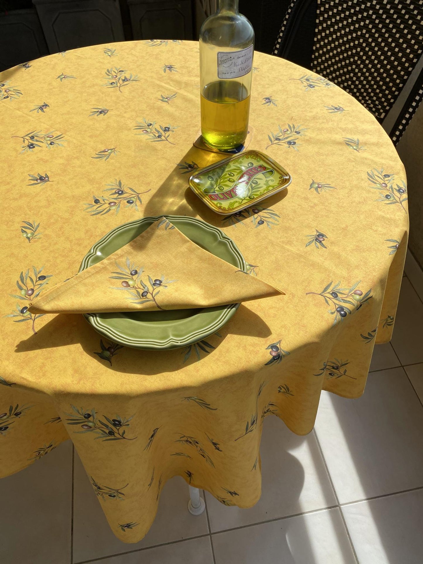 Olives Coated Tablecloth