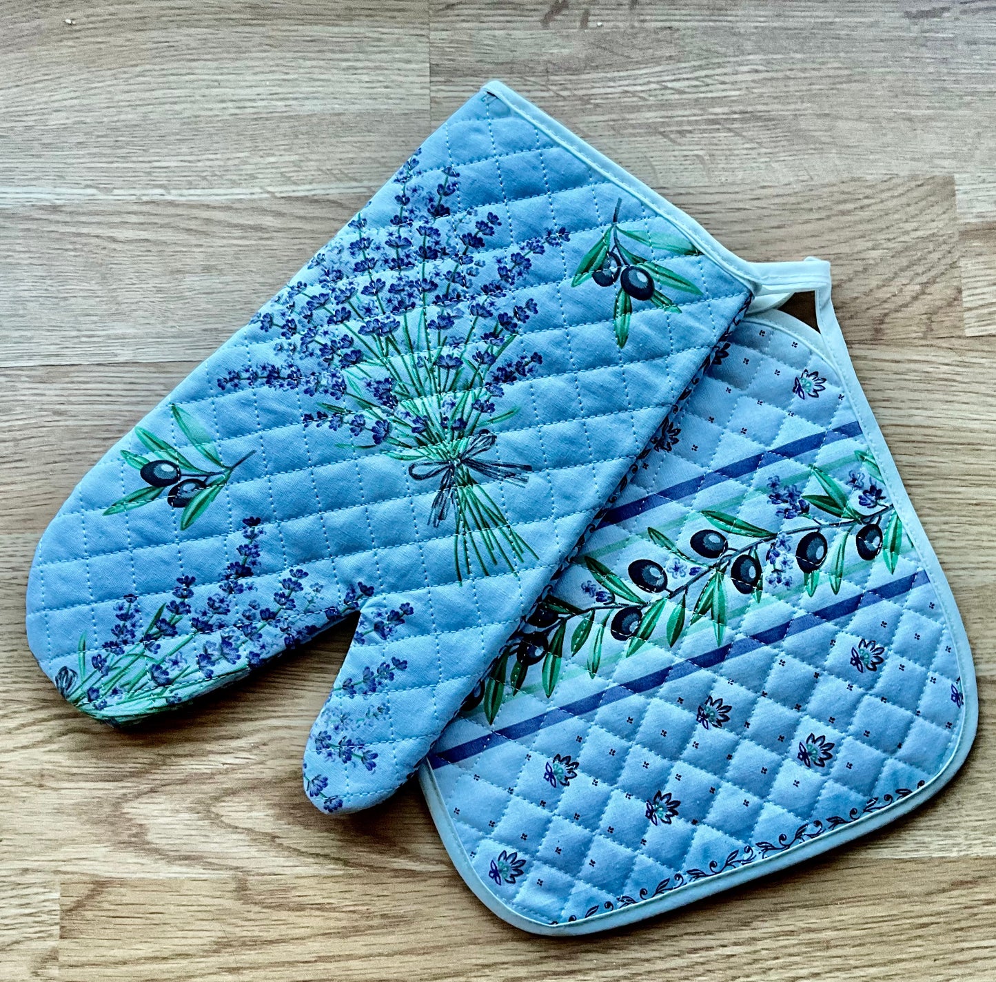 Hot Pad and Mit Set Lauris Blue