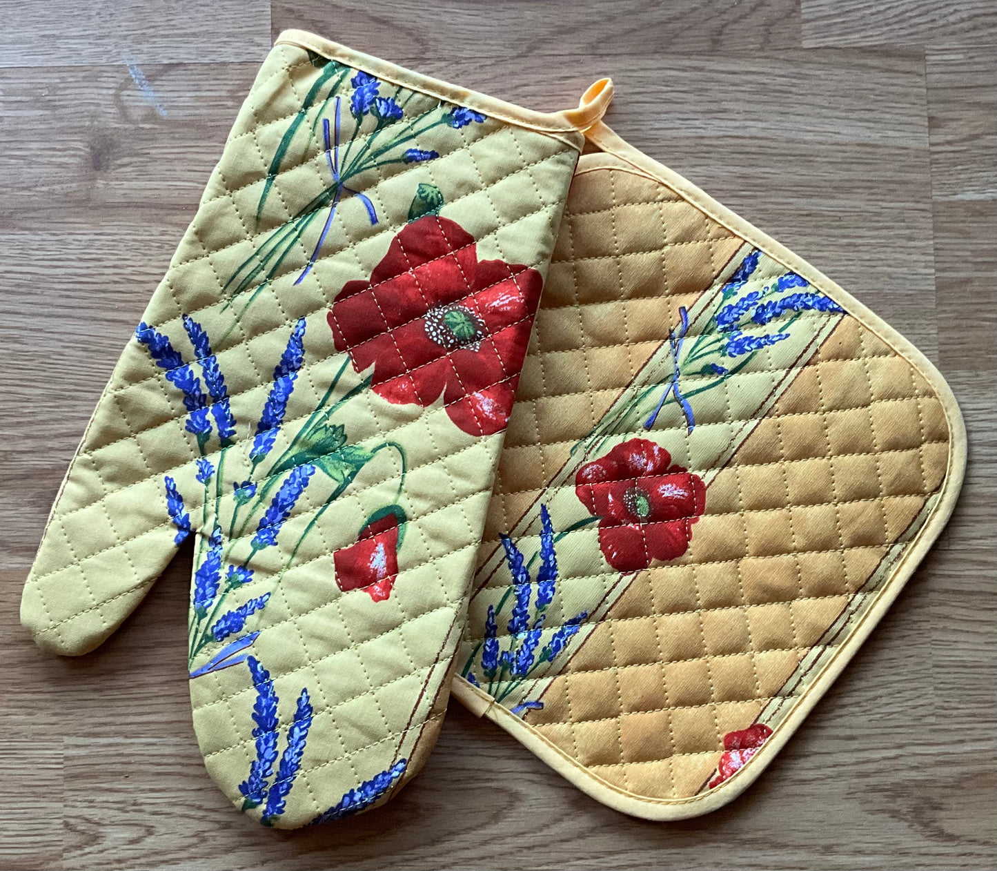 Hot Pad and Mit Set Poppy Yellow