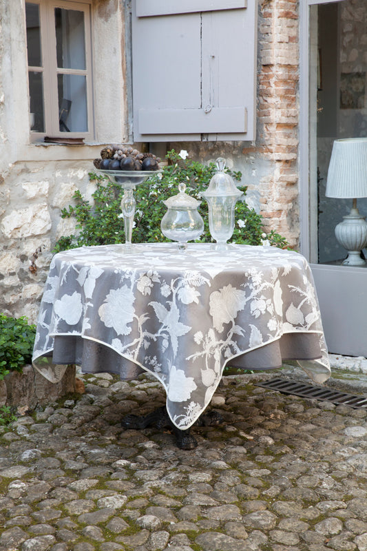 Volupté Organza Tablecloth
